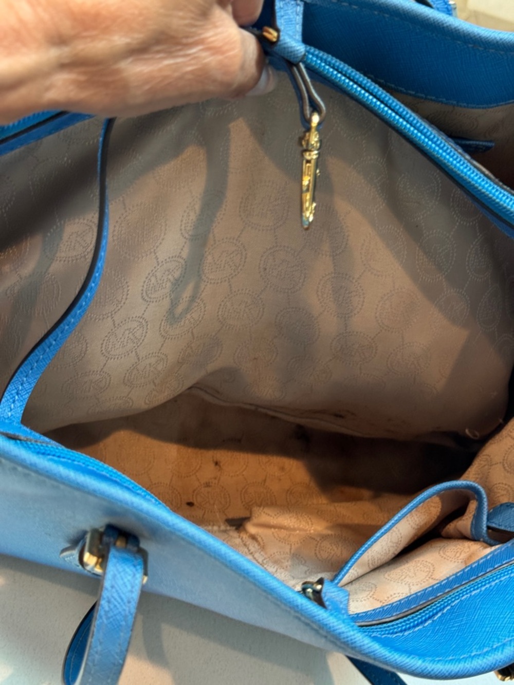 Michael Kors Bright Blue Saffiano Leather Tote with Gold Hardware - Picture 8 of 9